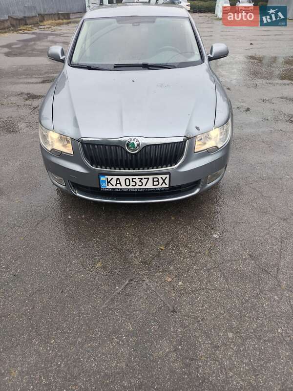 Лифтбек Skoda Superb 2012 в Киеве