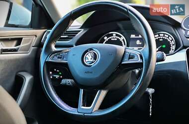 Лифтбек Skoda Superb 2019 в 