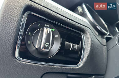 Лифтбек Skoda Superb 2013 в 