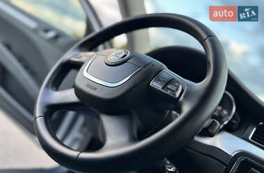 Лифтбек Skoda Superb 2013 в 