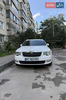 Универсал Skoda Superb 2012 в 