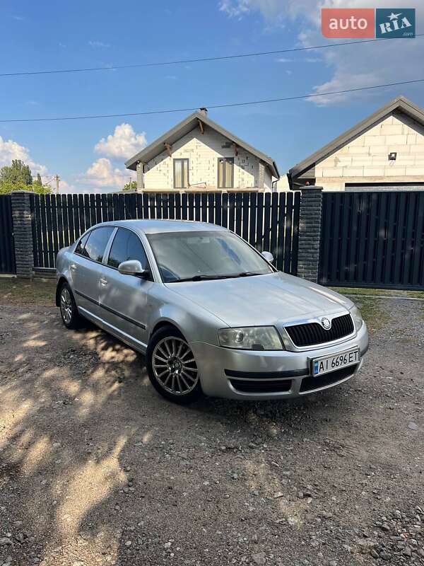 Лифтбек Skoda Superb 2007 в 