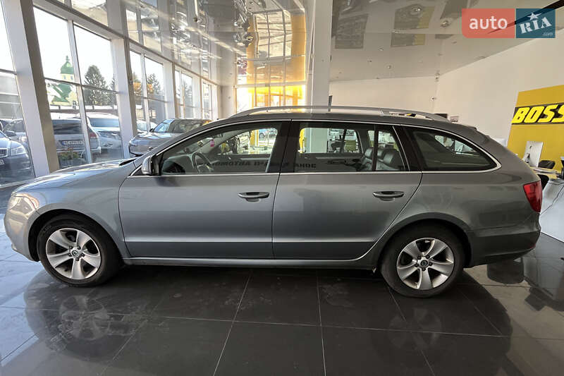 Универсал Skoda Superb 2010 в Шептицькому