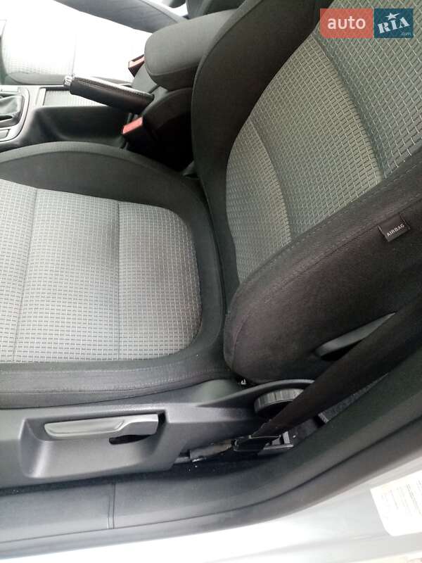 Універсал Skoda Superb 2013 в Тернополі