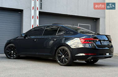 Лифтбек Skoda Superb 2020 в 