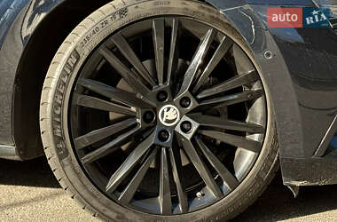 Лифтбек Skoda Superb 2020 в 