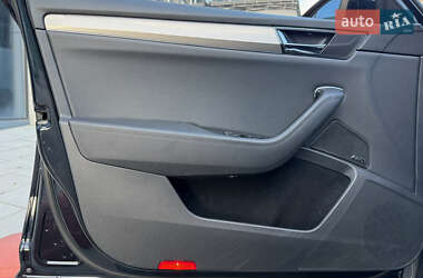 Лифтбек Skoda Superb 2020 в 