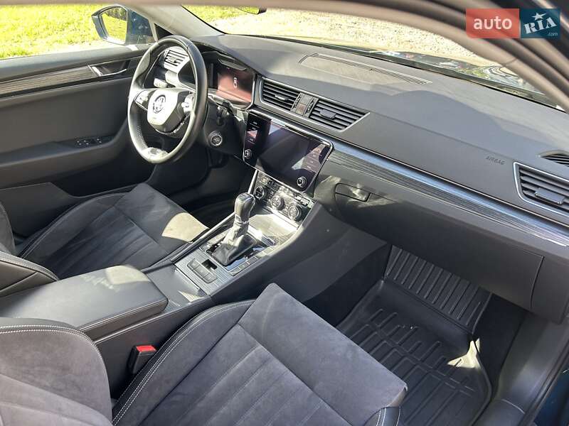 Лифтбек Skoda Superb 2021 в Киеве