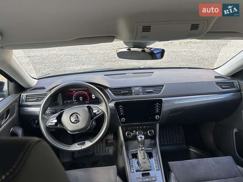 Лифтбек Skoda Superb 2021 в Киеве