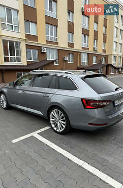 Универсал Skoda Superb 2015 в 