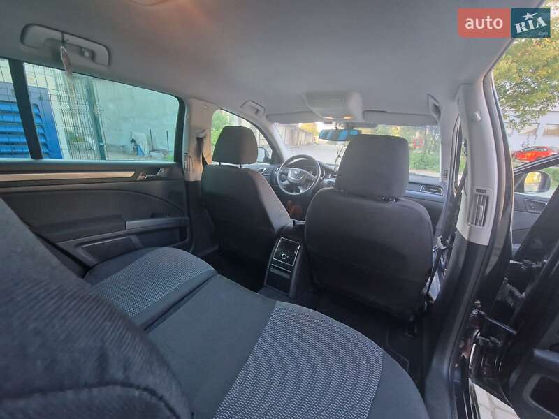 Универсал Skoda Superb 2013 в Львове