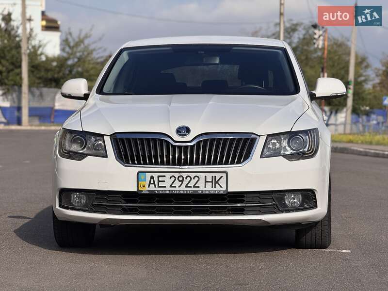 Лифтбек Skoda Superb 2013 в Кривом Роге