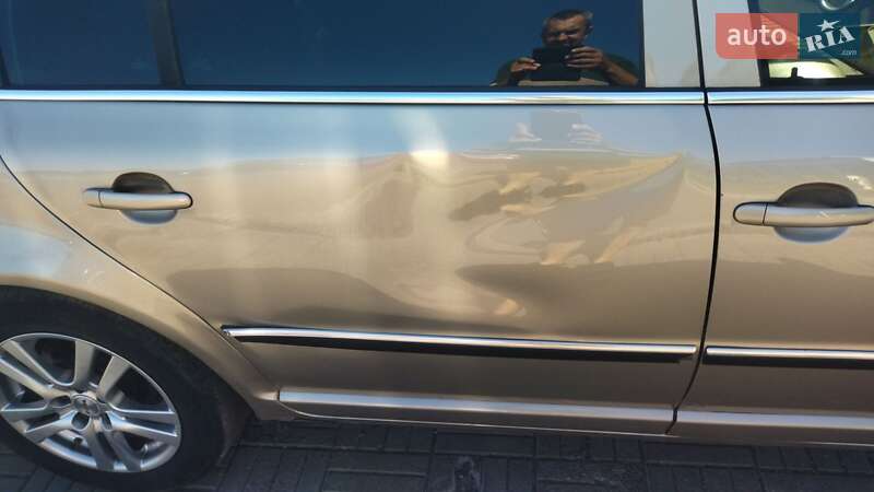 Лифтбек Skoda Superb 2004 в Жидачове