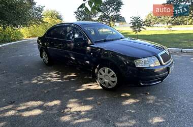 Лифтбек Skoda Superb 2004 в 