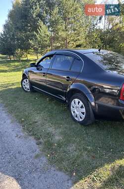 Лифтбек Skoda Superb 2004 в 