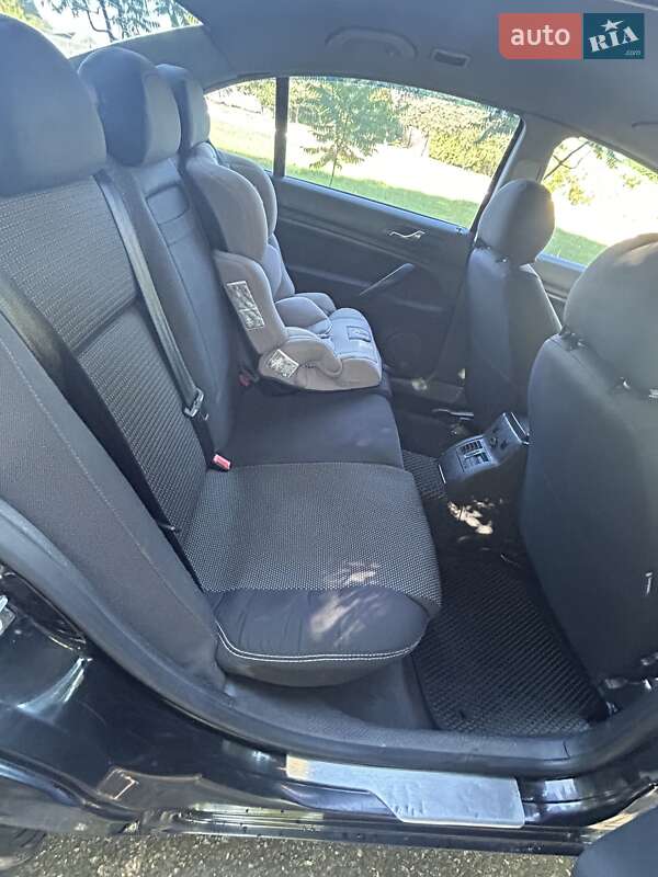 Лифтбек Skoda Superb 2004 в Переяславе