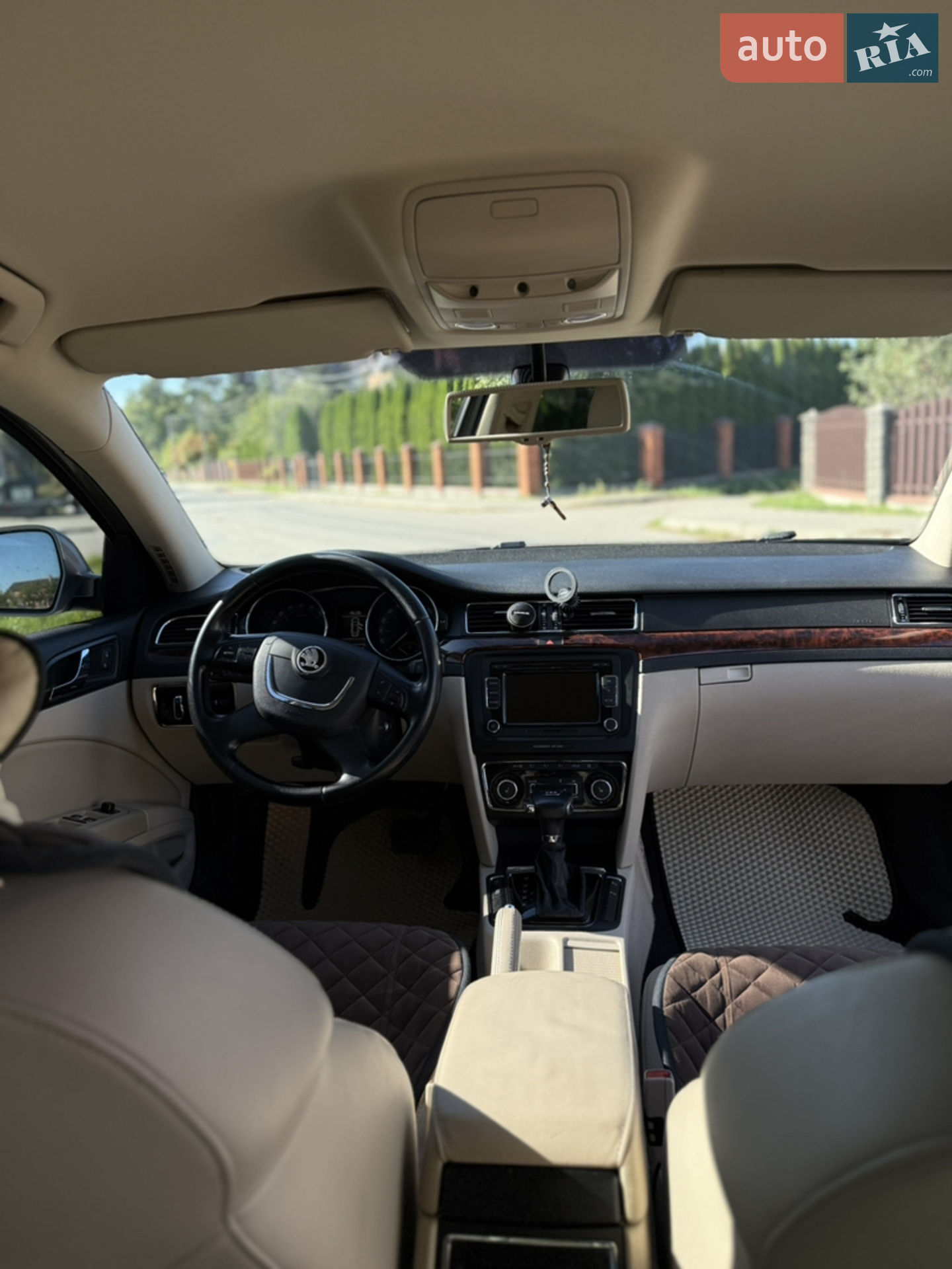2010 Skoda Superb - мініатюра 7