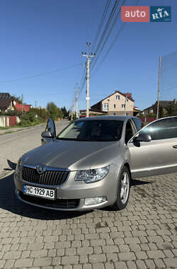 Лифтбек Skoda Superb 2010 в 
