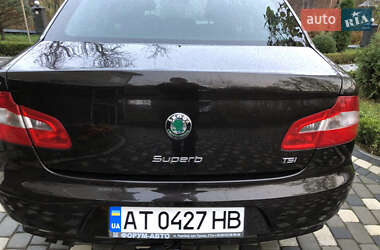 Лифтбек Skoda Superb 2012 в 