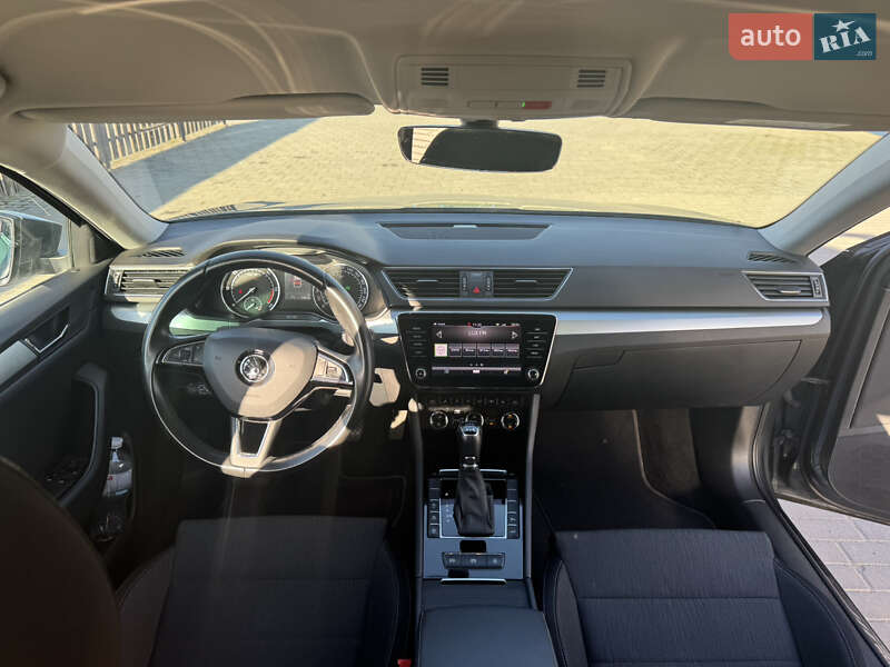 Лифтбек Skoda Superb 2018 в Львове