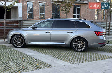 Універсал Skoda Superb 2016 в 