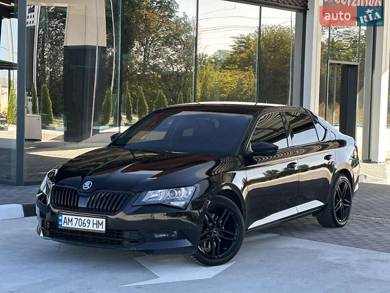 Лифтбек Skoda Superb 2018 в Звягеле