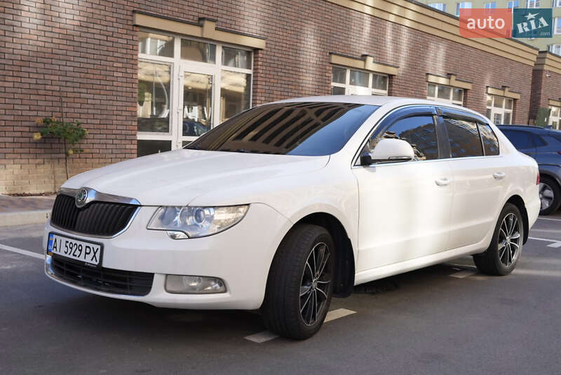 Лифтбек Skoda Superb 2010 в Софиевской Борщаговке фото 2 Лифтбек Skoda Superb 2010 в Софиевской Борщаговке