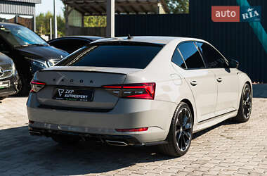 Лифтбек Skoda Superb 2020 в 