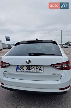 Универсал Skoda Superb 2017 в 