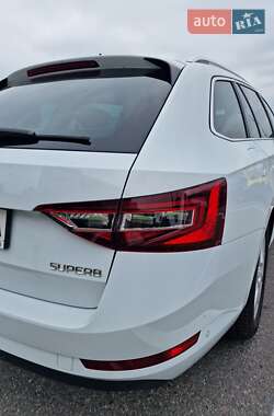 Универсал Skoda Superb 2017 в 