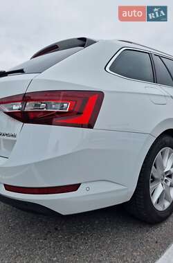Универсал Skoda Superb 2017 в 