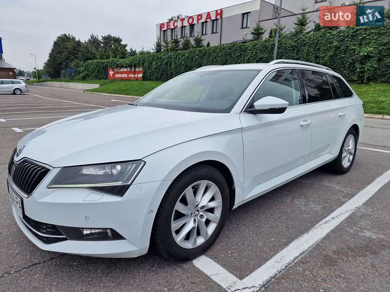 Универсал Skoda Superb 2017 в Львове фото 27 Универсал Skoda Superb 2017 в Львове