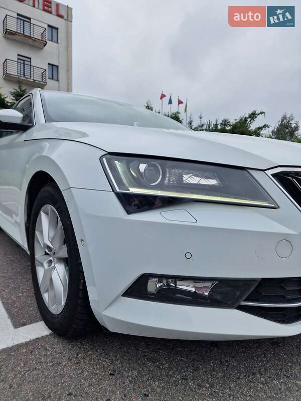 Универсал Skoda Superb 2017 в Львове фото 95 Универсал Skoda Superb 2017 в Львове