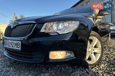 Лифтбек Skoda Superb 2010 в 