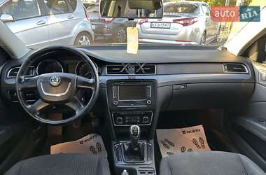 Лифтбек Skoda Superb 2010 в 