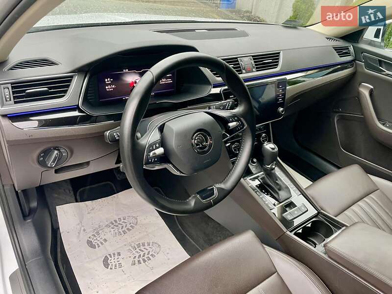 Лифтбек Skoda Superb 2020 в Пустомытах