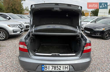 Лифтбек Skoda Superb 2012 в 