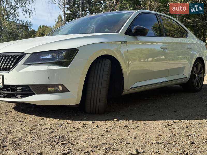Универсал Skoda Superb 2017 в Тульчине