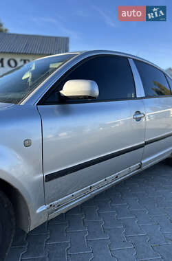 Лифтбек Skoda Superb 2003 в 