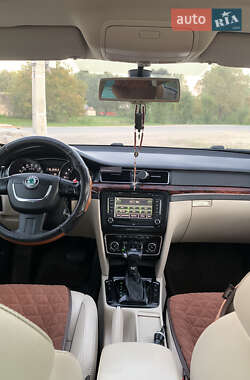 Универсал Skoda Superb 2011 в 
