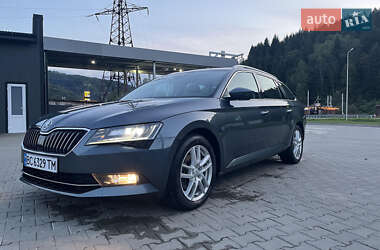 Універсал Skoda Superb 2018 в Львові