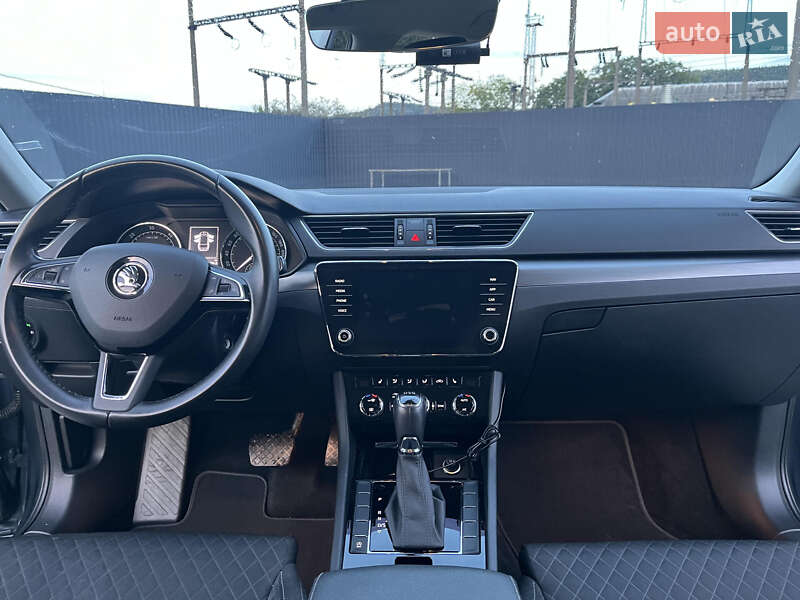 Универсал Skoda Superb 2018 в Львове