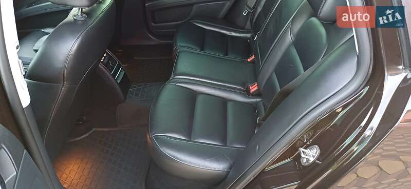 Универсал Skoda Superb 2014 в Сарнах