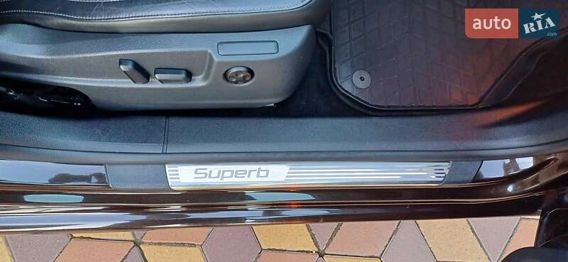 Универсал Skoda Superb 2014 в Сарнах