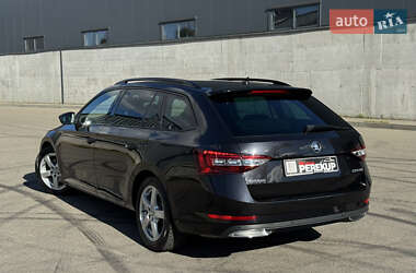 Лифтбек Skoda Superb 2017 в 