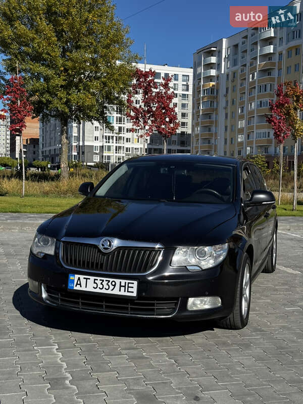 Лифтбек Skoda Superb 2009 в 