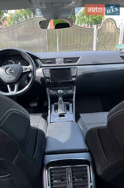 Лифтбек Skoda Superb 2017 в 