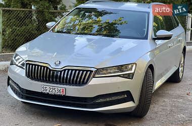 Универсал Skoda Superb 2019 в 