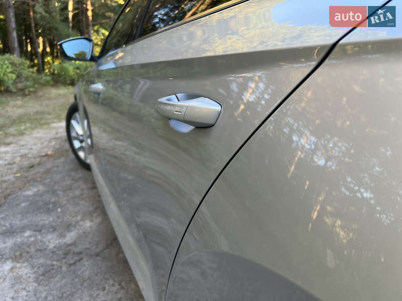 Универсал Skoda Superb 2019 в Дубно