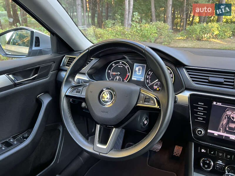 Универсал Skoda Superb 2019 в Дубно